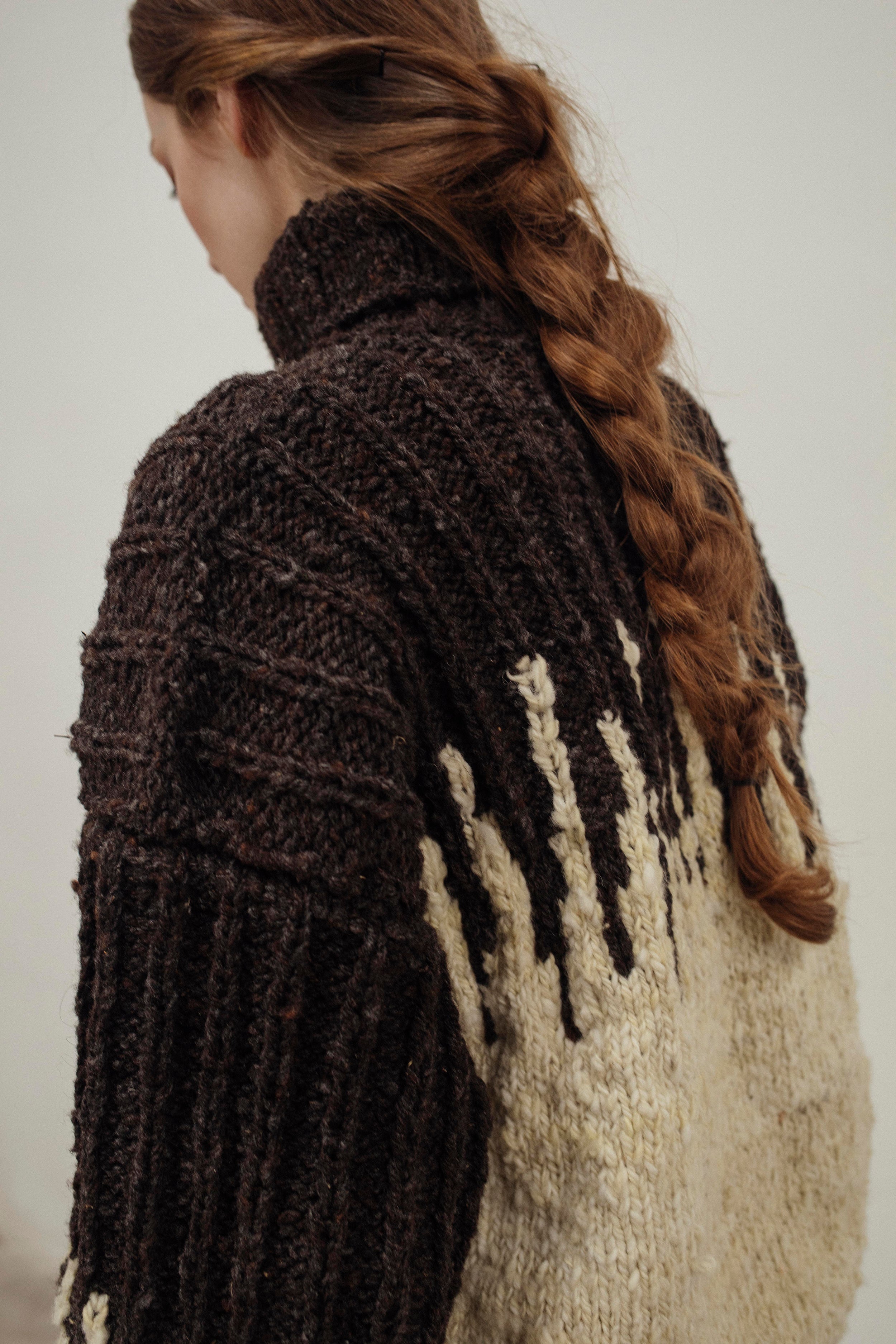 SACO DE PUNTO IVORY Y CHOCOLATE