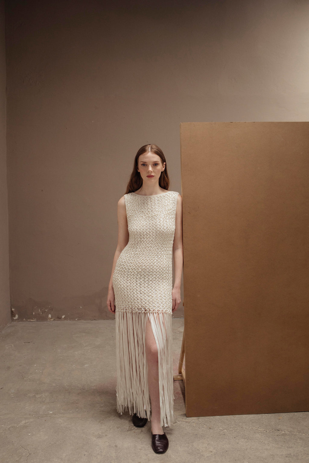 VESTIDO OFF WHITE EN MACRAMÉ