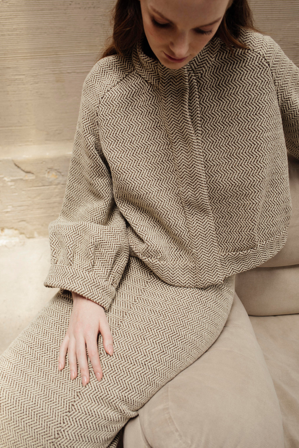 SET DE CHOCOLATE GRIS CON IVORY