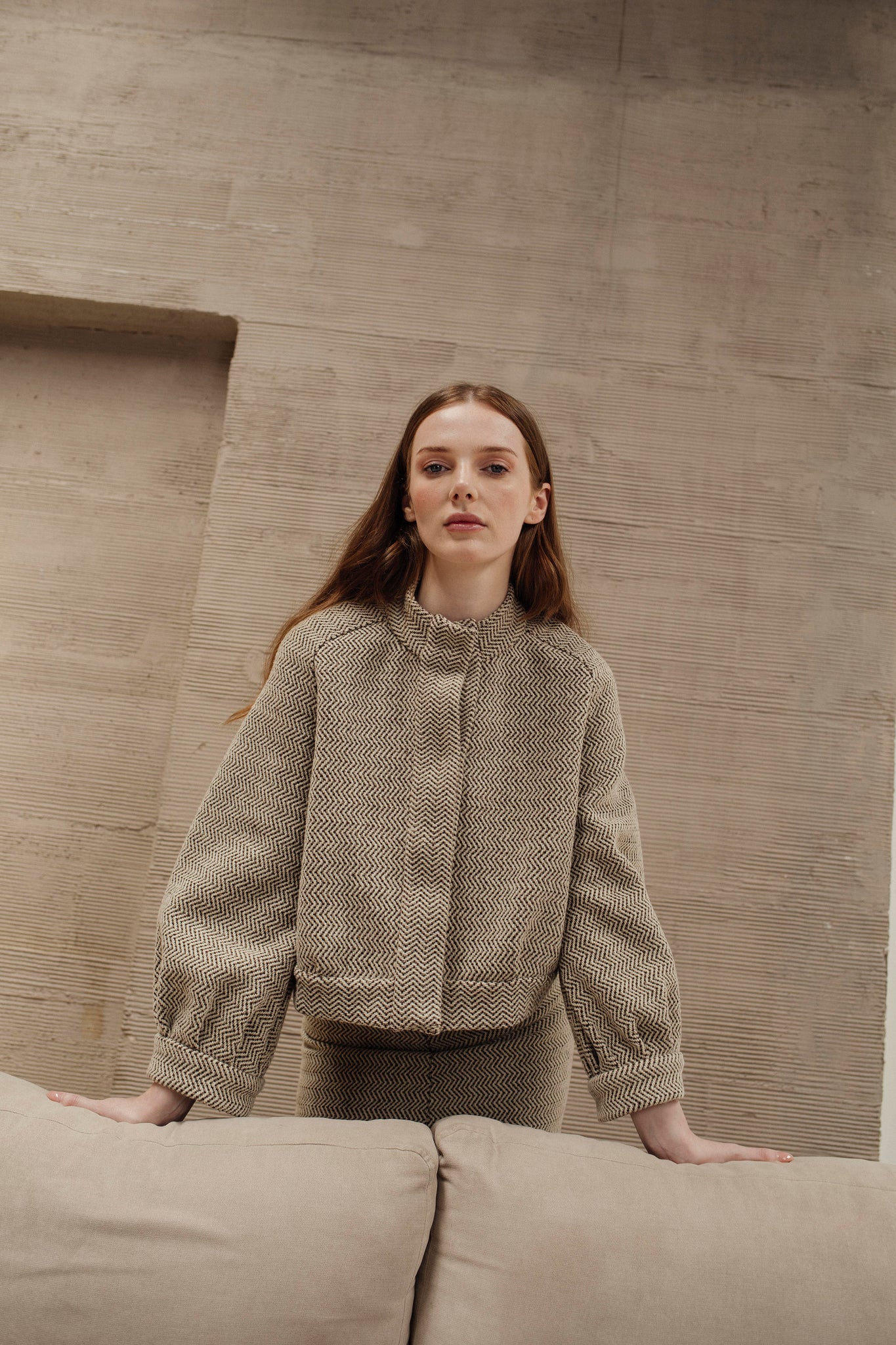 SET DE CHOCOLATE GRIS CON IVORY