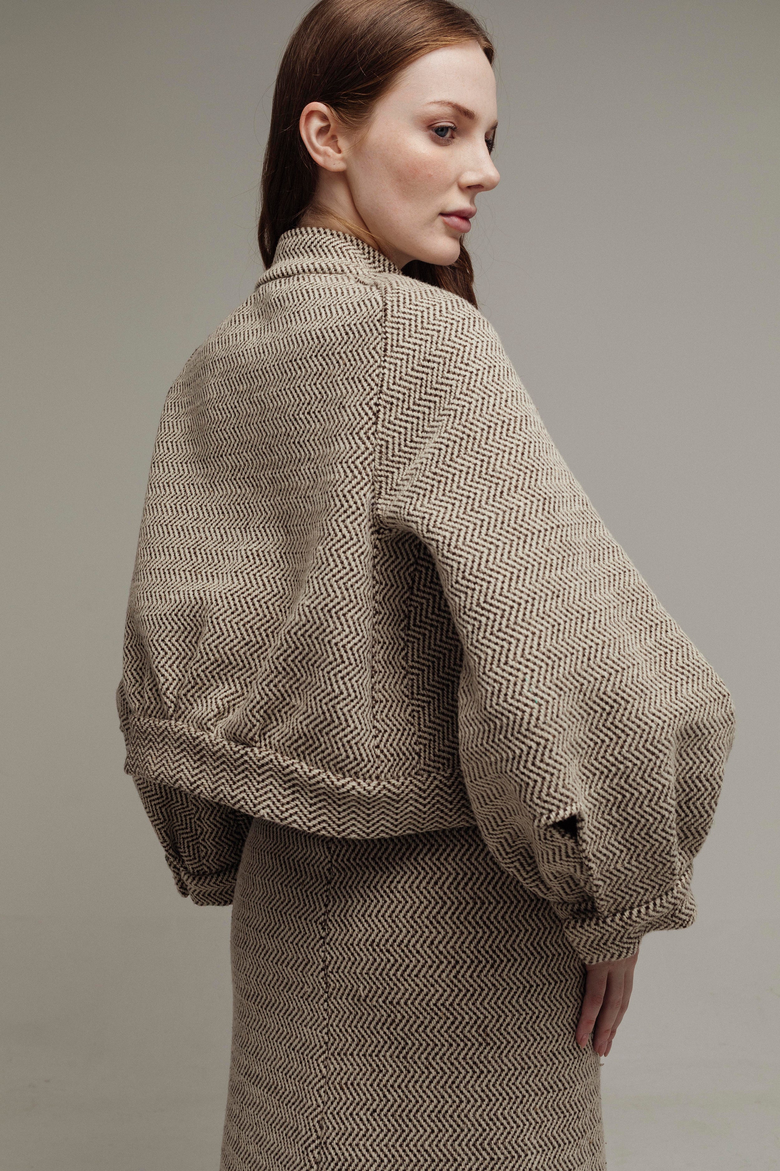 SET DE CHOCOLATE GRIS CON IVORY