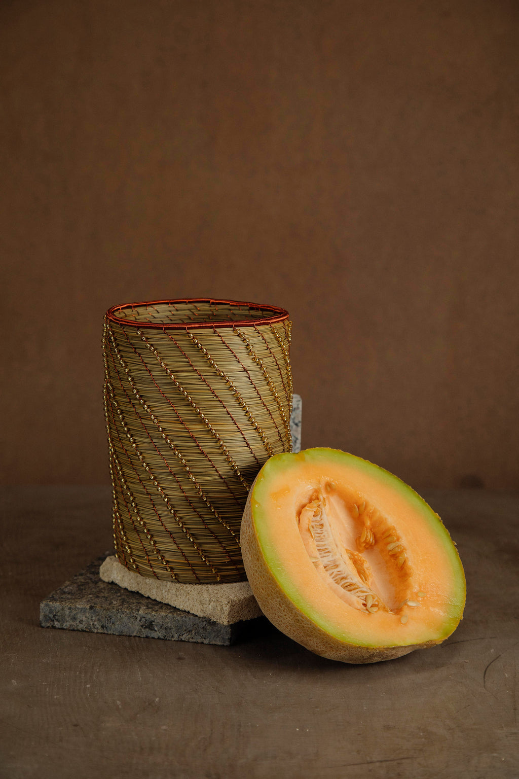 CANASTO NATURAL CON COBRE II